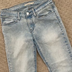 Levi’s jeans 711 skinny light wash